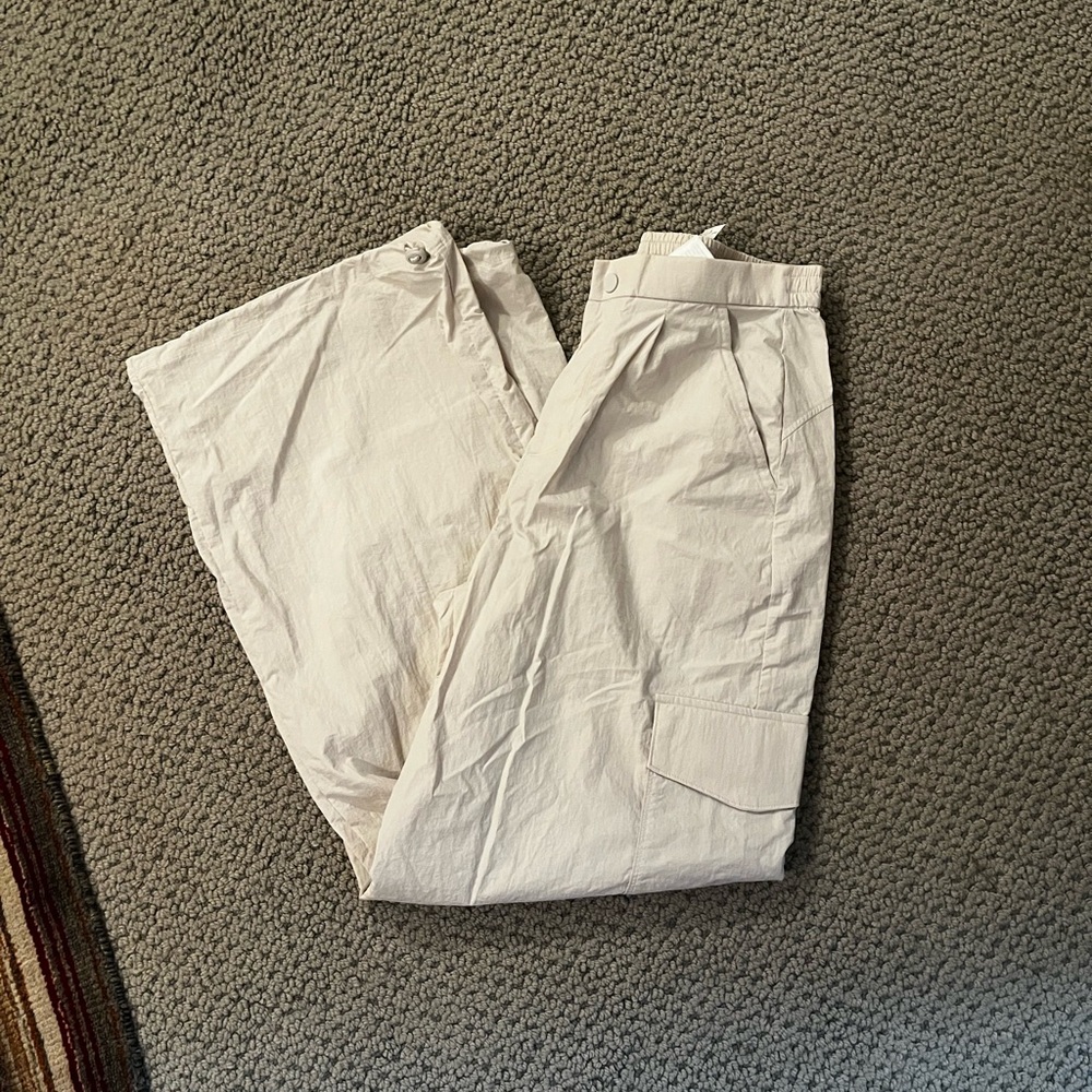 Gilly Hicks Cargo Pants